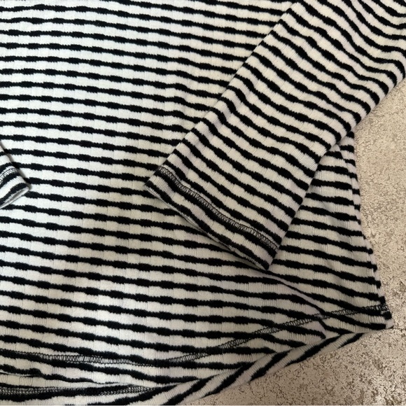 Lucky Brand Black and White Button Down Shirt - Picture 5 of 7